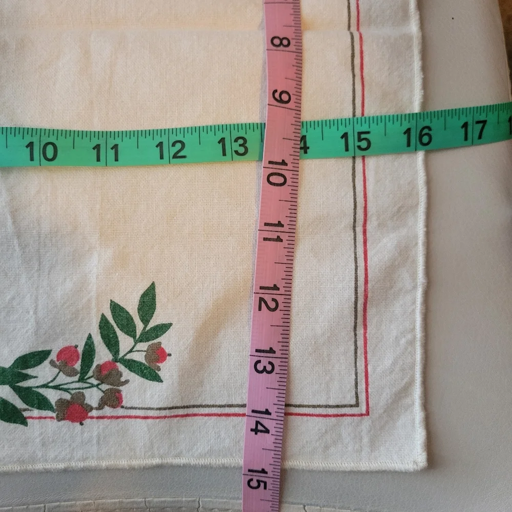 Vera Neumann Vintage Linen (?) Napkins (3) ~ Red Flowers Green Foliage ~ Pretty!